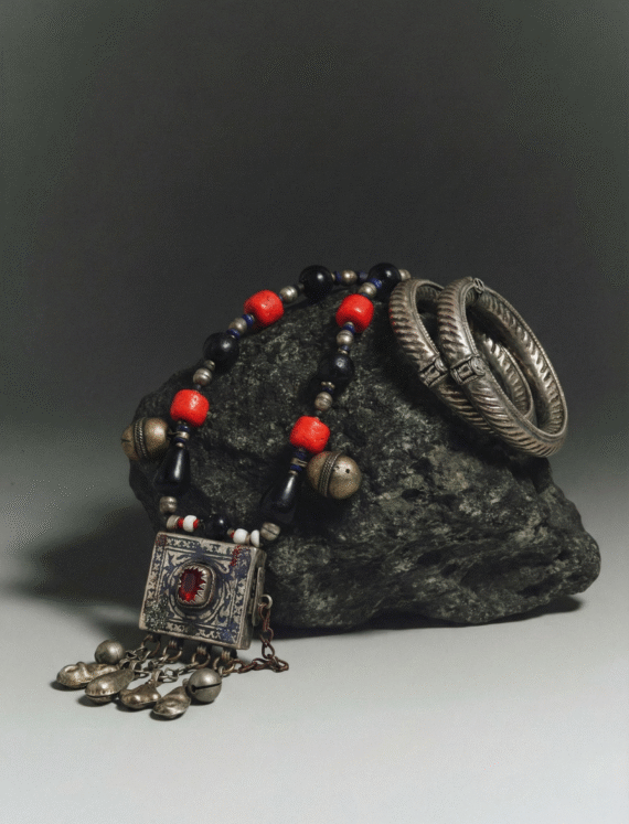 Kashan Pendant Necklace